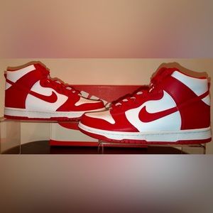 NIKE DUNK HIGH “CHAMPIONSHIP RED” BRAND NEW GRADE SCHOOL SIZE 7Y